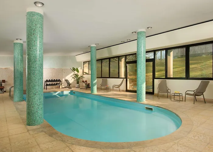 Nh Bologna Villanova 4*