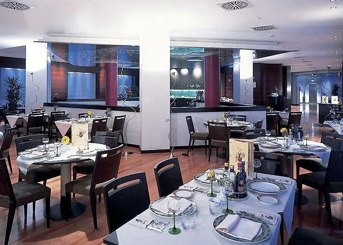 Szálloda Nh Bologna Villanova 4*