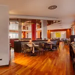 Nh Bologna Villanova 4*