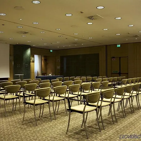 호텔 Nh 볼로냐 빌라노바 4*