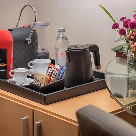 Nh 볼로냐 빌라노바 4*