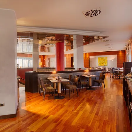 Nh Bologna Villanova 4*