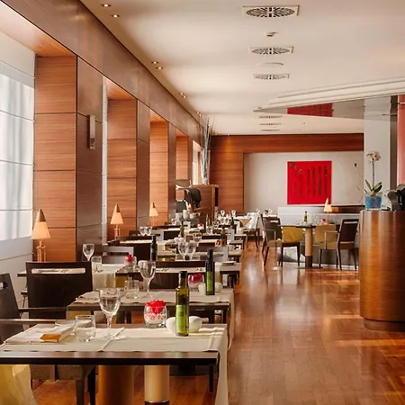 Nh Bologna Villanova Hotel 4*