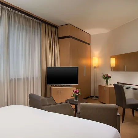 호텔 Nh 볼로냐 빌라노바 4*