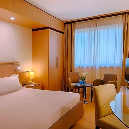 Nh 볼로냐 빌라노바 4*