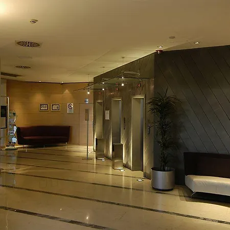 Nh Bologna Villanova فندق