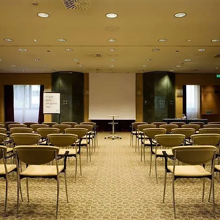 Nh 볼로냐 빌라노바 4* Villanova Di Castenaso