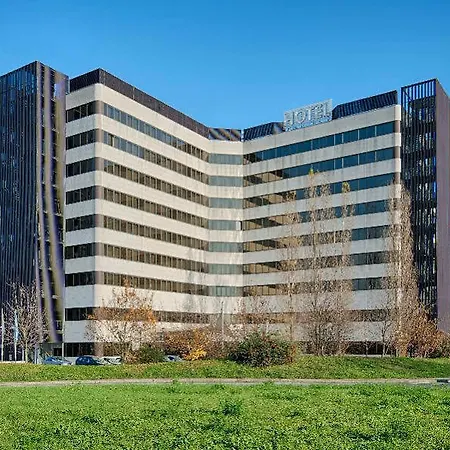 Hotel Nh Bologna Villanova 4*