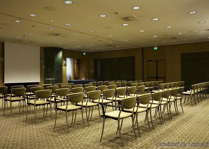 Hotel Nh Bologna Villanova 4*