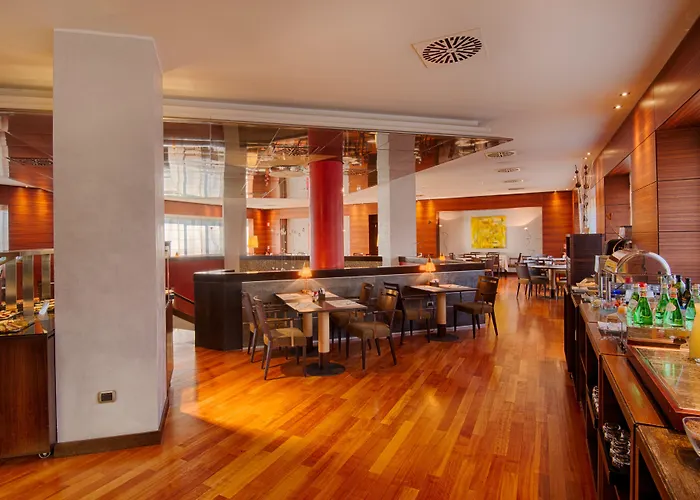 Nh Bologna Villanova 4*