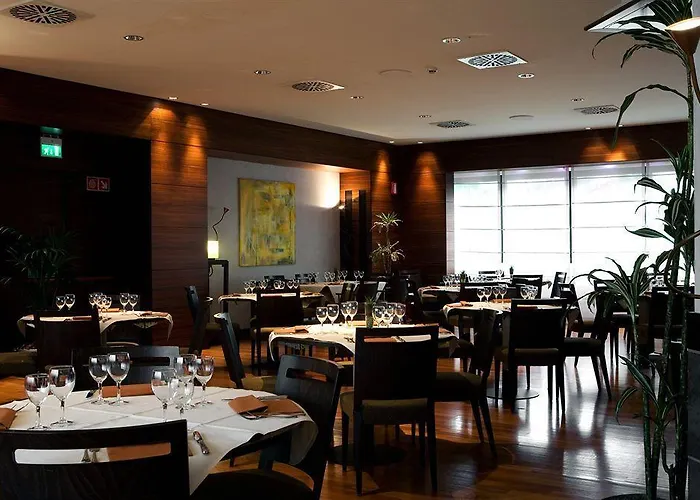 Nh Bologna Villanova 4*